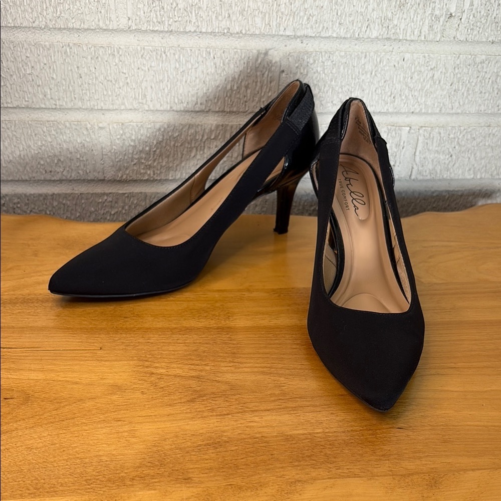 Abella Sealy Classic Black Pointed Toe Pumps Stiletto Heel Women's Size 7.5M